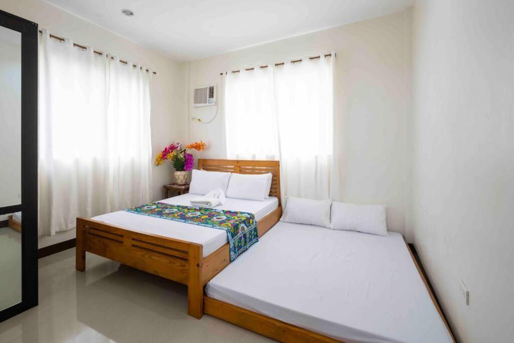 Four Bedroom Staycation House In Tagaytay Tagaytay City Buitenkant foto